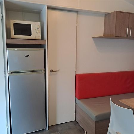 Mobile Home مونستر المظهر الخارجي الصورة