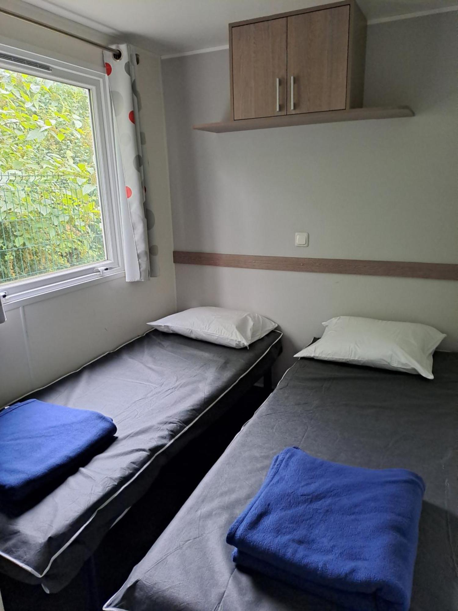Mobile Home مونستر المظهر الخارجي الصورة