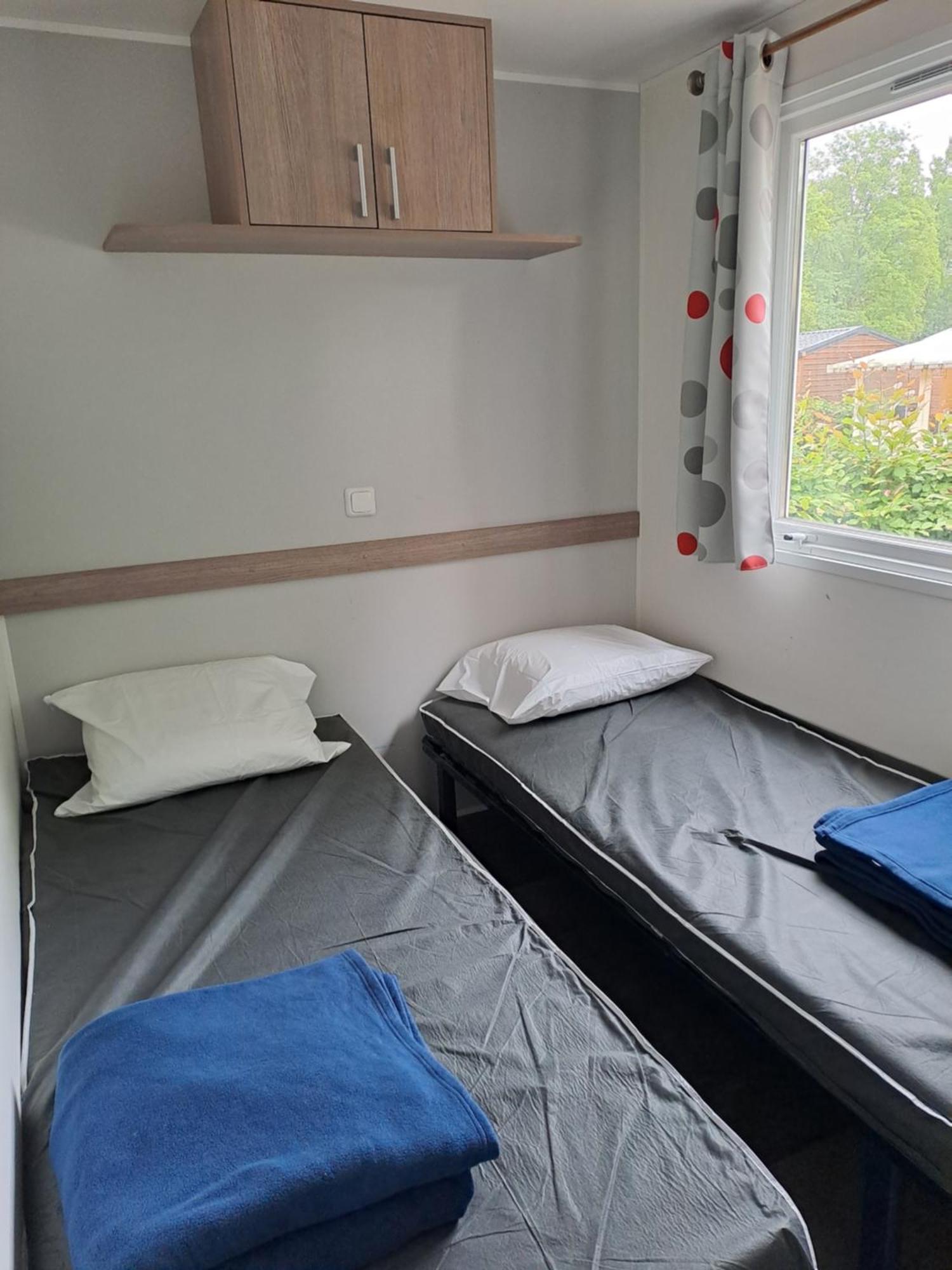 Mobile Home مونستر المظهر الخارجي الصورة